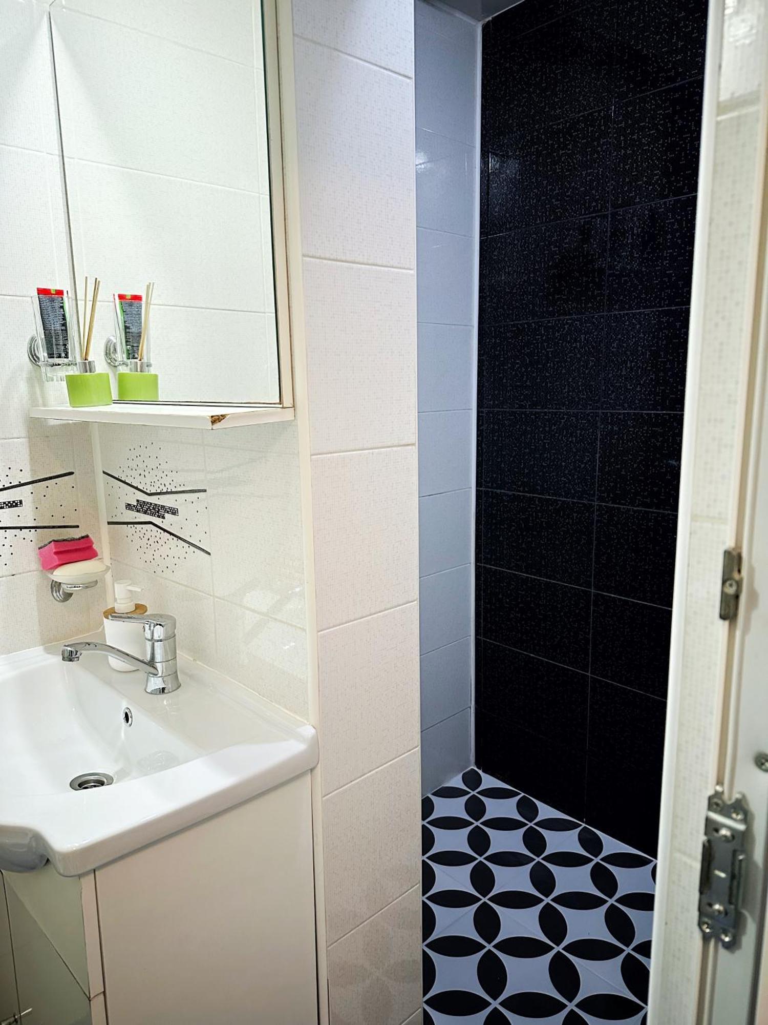 Garsoniera Aleea Trandafirilor Apartment Байле Херкулане Екстериор снимка
